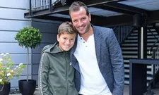 Thumbnail for article: Van der Vaart laat zoon Damián (15) debuteren voor Deense club Esbjerg