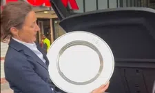 Thumbnail for article: Ajax kan landstitel nu echt ruiken: kampioensschaal arriveert in Amsterdam