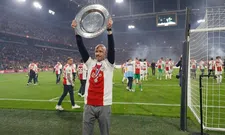 Thumbnail for article: Ten Hag draagt titel op aan Overmars: 'Samen het elftal en de cultuur geboetseerd'