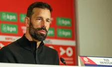 Thumbnail for article: Van Nistelrooij is vol lof over jonkies en geniet van de man van de wedstrijd   