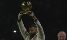 Thumbnail for article: Trotse Benzema keert terug op oude grond en presenteert Ballon d'Or 