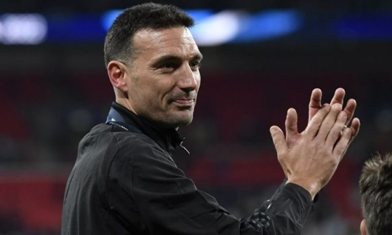 Lionel Scaloni hoopt dat Lionel Messi er op het volgende WK nog altijd bij is
