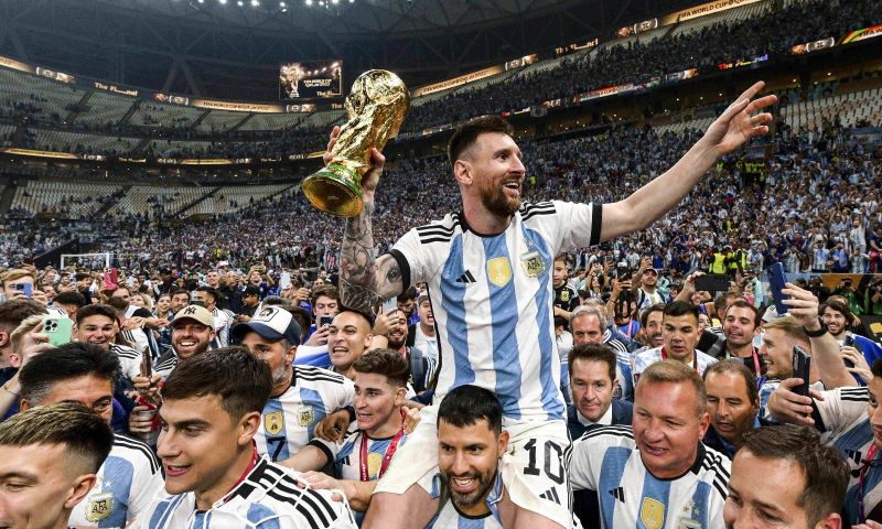 Nederlandse media loven Lionel Messi na WK