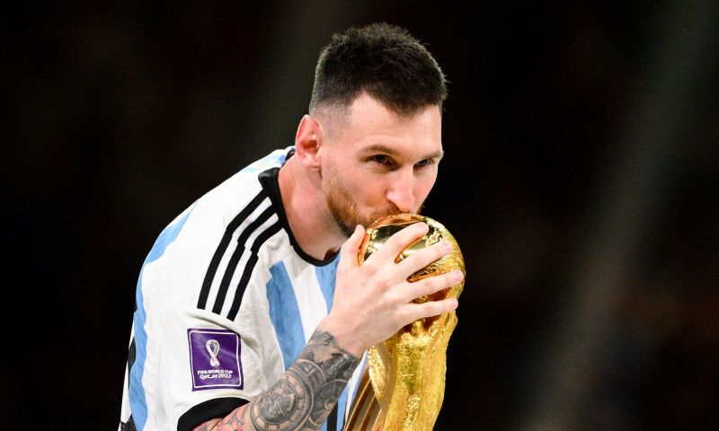 Pelé feliciteert Messi