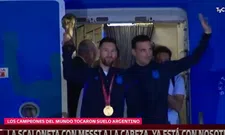 Thumbnail for article: Argentijnse selectie landt in Buenos Aires: Messi en Scaloni tonen wereldbeker