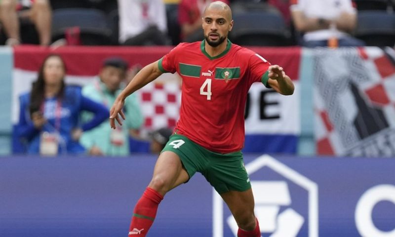 Regragui lovend over Amrabat en Ziyech na WK-succes Marokko: 'Met alle respect...'