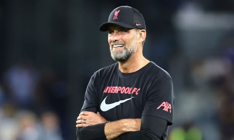 Klopp lacht Bellingham-vragen weg, maar laat transferdeur op kier: 'Zullen zien'