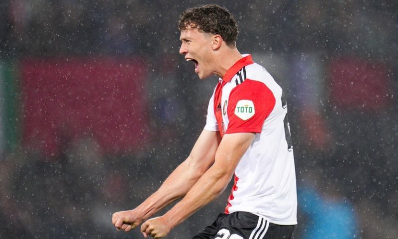 Feyenoord-middenvelder mikt op basisplaats: "Dat is mijn doel uiteindelijk"