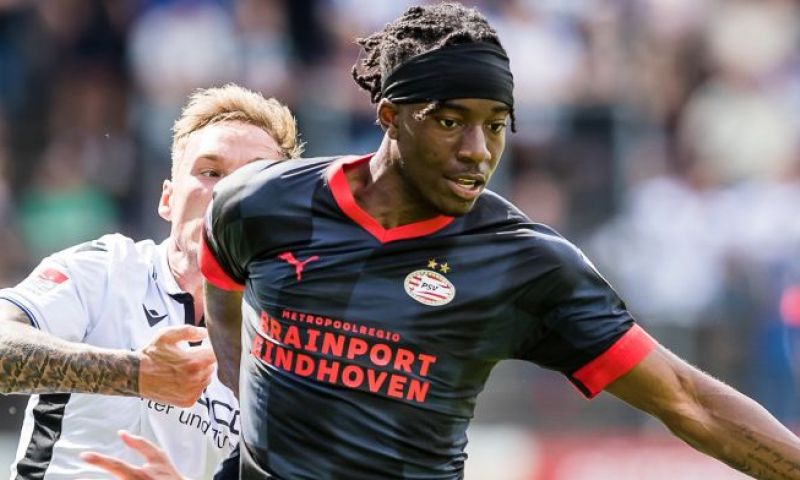 Noni Madueke van PSV staat in de belangstelling van AC Milan uit de Serie A