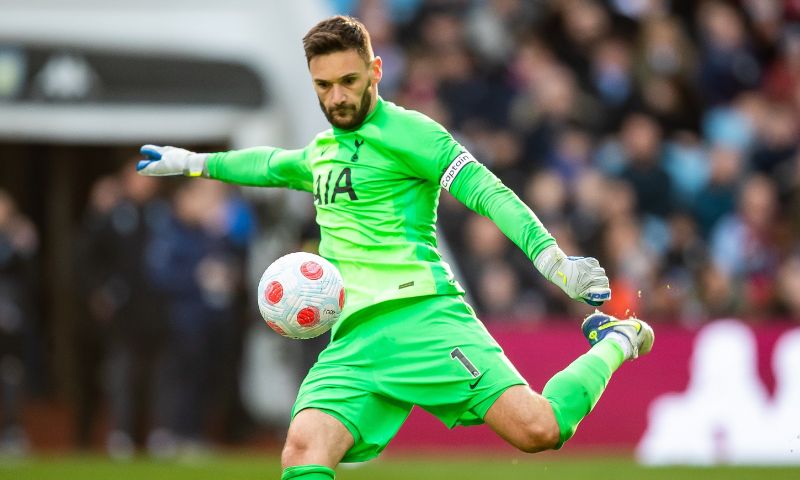 Aston Villa wint van zwak Tottenham Hotspur