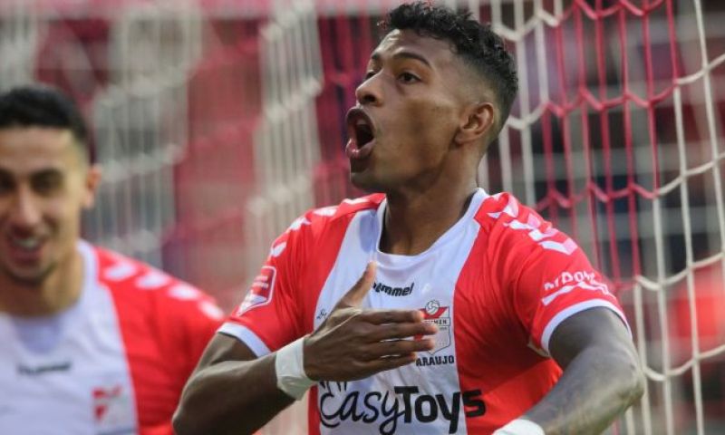 Feyenoord heeft geïnformeerd bij FC Emmen om Miguel Araujo over te nemen