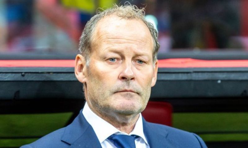 Danny Blind stelt dat Daley Blind zijn carrière bij Ajax af had willen sluiten
