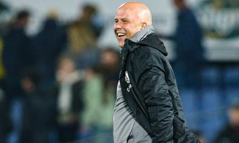 Arne Slot kijkt uit naar het bekerduel met PEC Zwolle