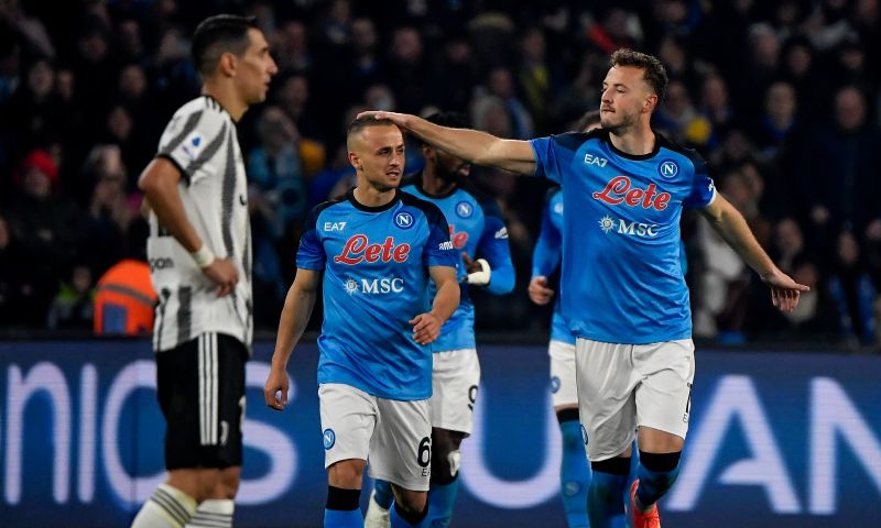 Napoli heeft in eigen huis genadeloos hard uitgehaald tegen Juventus