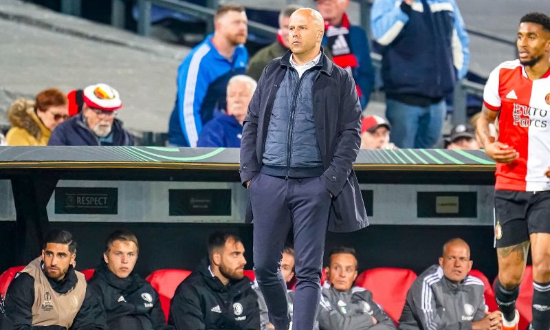 Slot waakt voor AZ, PSV en Twente na gelijkspel tegen Ajax
