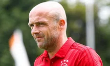 Thumbnail for article: Slechts één Ajax-trainer stond deze eeuw korter aan het roer dan Schreuder