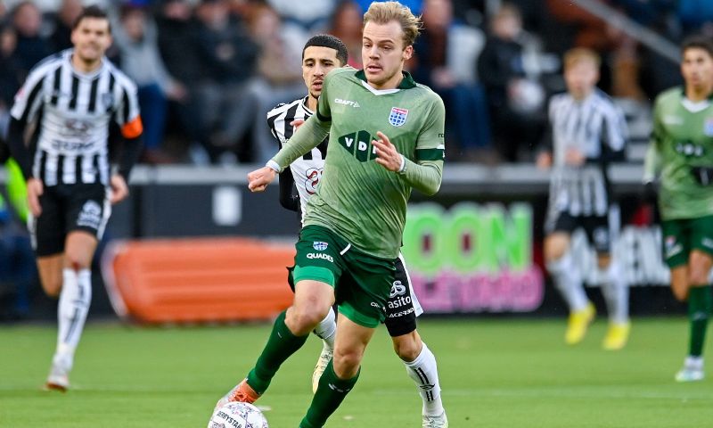 Feyenoord moet acht ton betalen voor Van den Belt