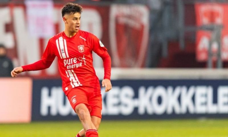 Mees Hilgers met FC Twente tegen Feyenoord