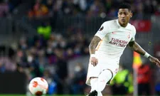 Thumbnail for article: 'PSV wil ook versterkingen op linksbackpositie: komst Van Aanholt mogelijk'