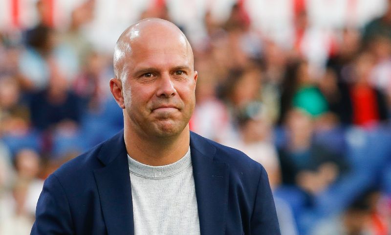 Slot reageert op de rust die er momenteel bij Feyenoord heerst