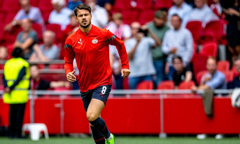 Marco van Ginkel hoopt nog altijd dat PSV kampioen van Nederland wordt