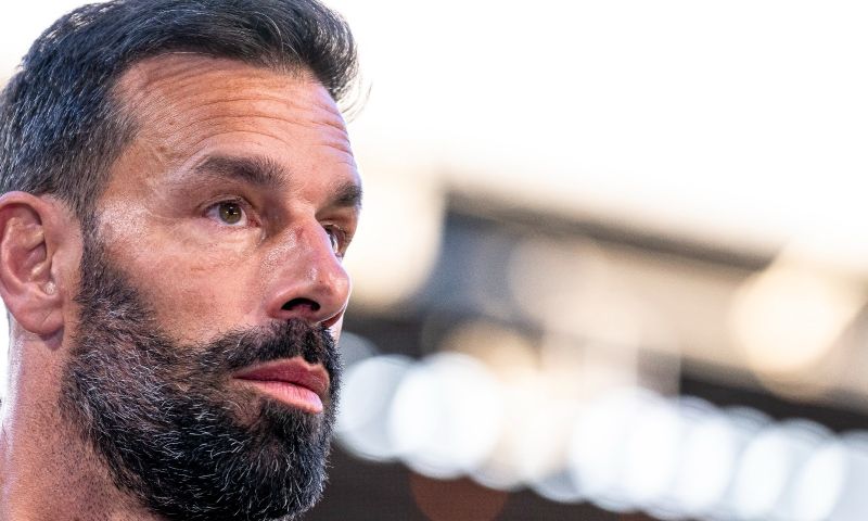 Van Nistelrooij was bang voor vertrek Sangaré: 'Verbaasd dat er niemand kwam'