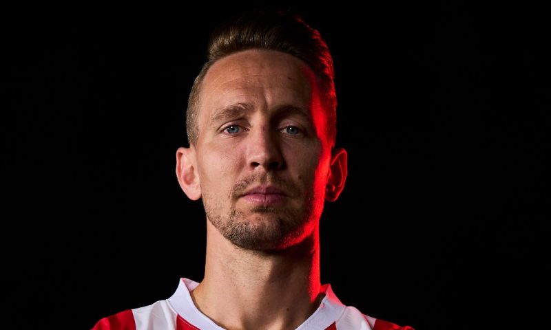 Doelpuntendroogte De Jong baart Van Nistelrooy geen zorgen: 'Dat is soms lastig'