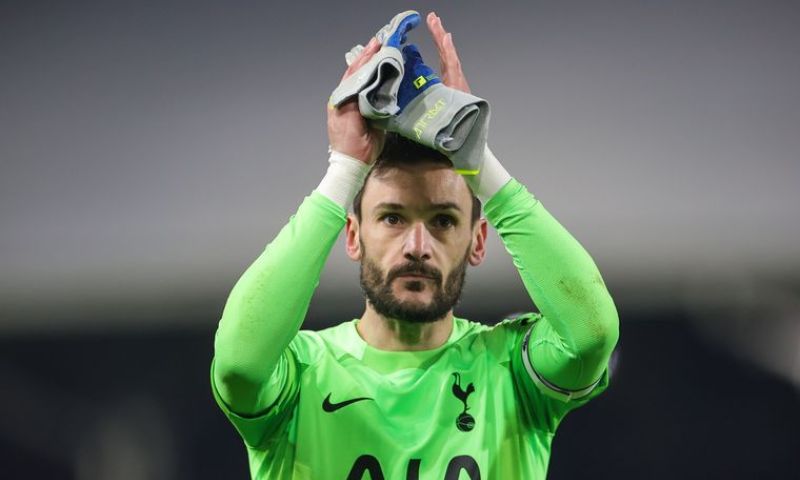 'Lloris wekenlang uitgeschakeld bij Tottenham, vervanger 'niet goed genoeg''