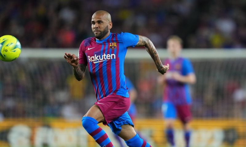 Dani Alves verandert verhaal opnieuw