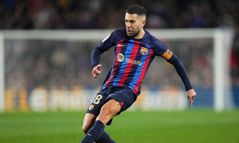 Alba spreekt 'prioriteit' bij Barcelona uit: 'Zou zo mijn salaris weer verlagen'