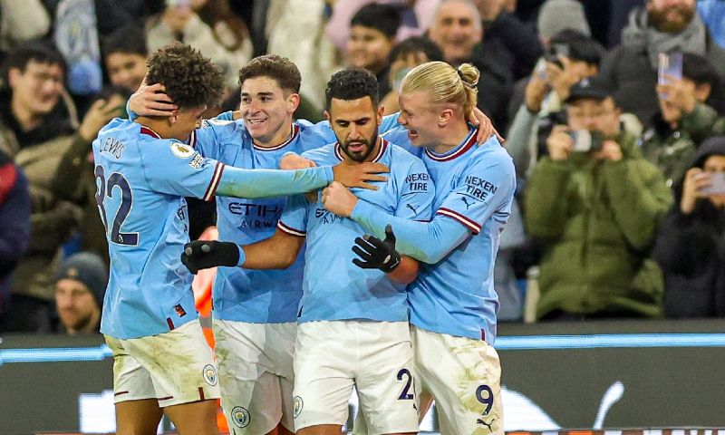 Manchester City heeft in eigen huis een simpele zege geboekt op Aston Villa