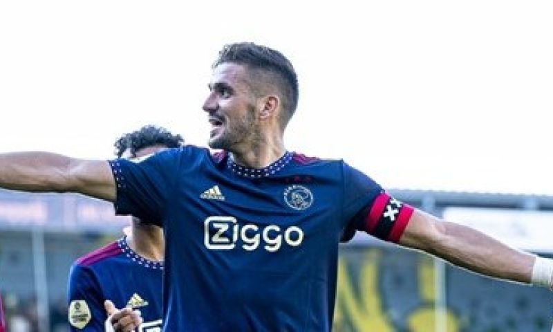 Tadic looft Heitinga: 'Is fijn om een trainer te hebben die leeft voor de club'