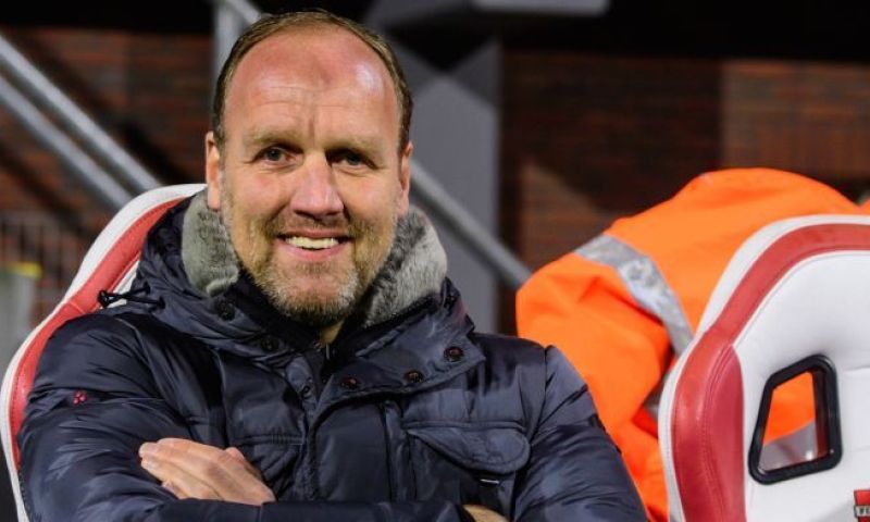 Aad de Mos vindt Dick Lukkien van FC Emmen na Arne Slot de beste trainer