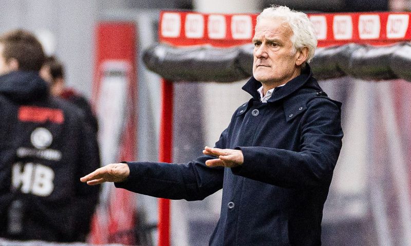 Fred Rutten baalt van het puntverlies van PSV