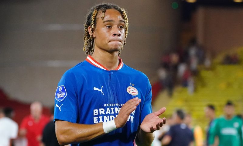 'Waar PSV nu mee moet oppassen, is dat ook zo'n Xavi Simons niet meegaat'