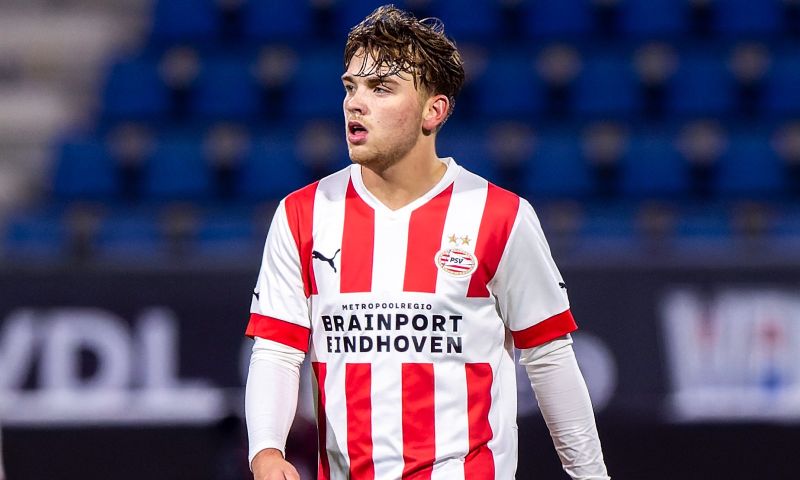 Jong PSV-talent Jason van Duiven maakt indruk op SC Telstar-trainer Mike Snoei