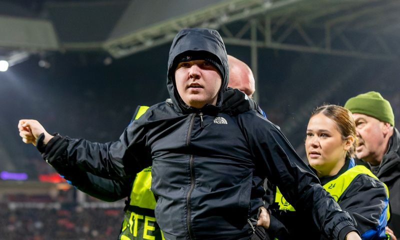 PSV vreest voor straf na veldbestormer