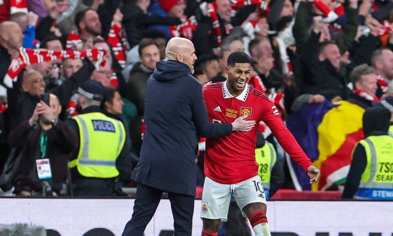 Ten Hag reageert na winnen League Cup