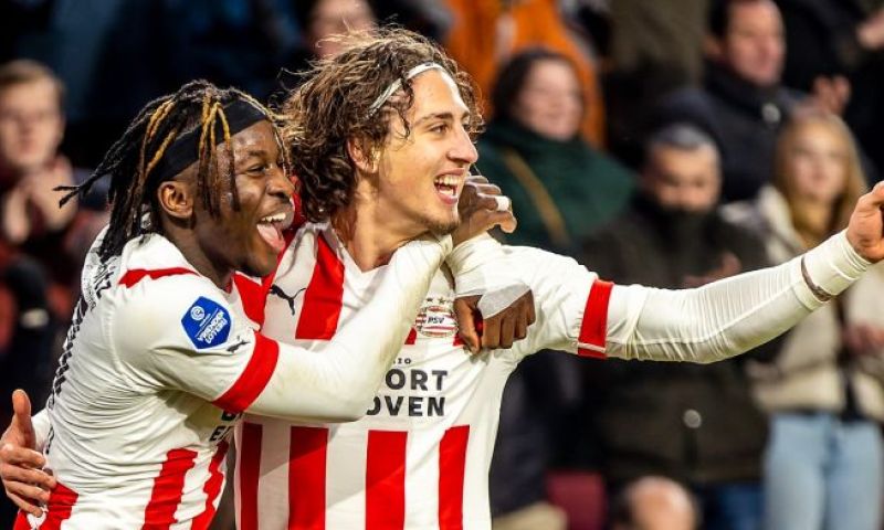 Opstellingen PSV en FC Twente: Silva start voor het eerst, Van Aanholt op de bank