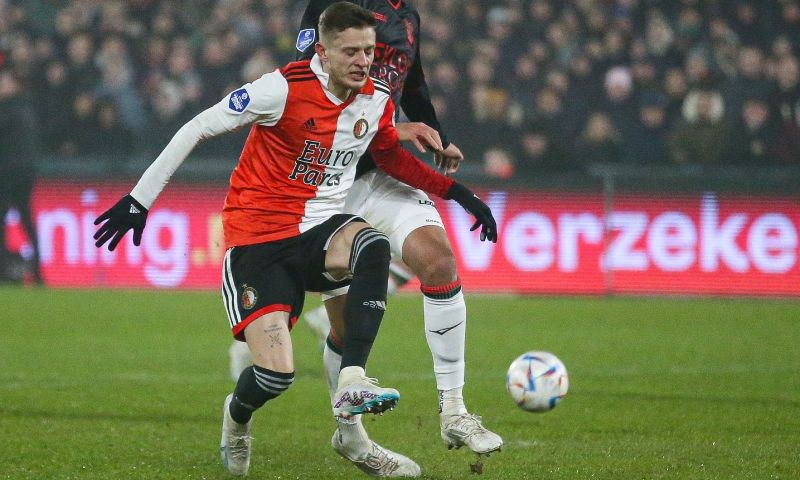 Volgens 1908.nl heeft Sebastian Szymański de groepstraining van Feyenoord hervat