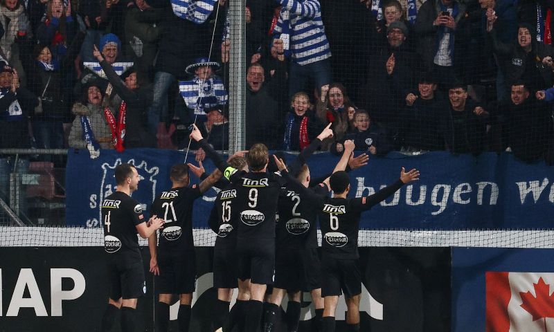 Spakenburg stunt en zet FC Utrecht voor schut in bekertoernooi