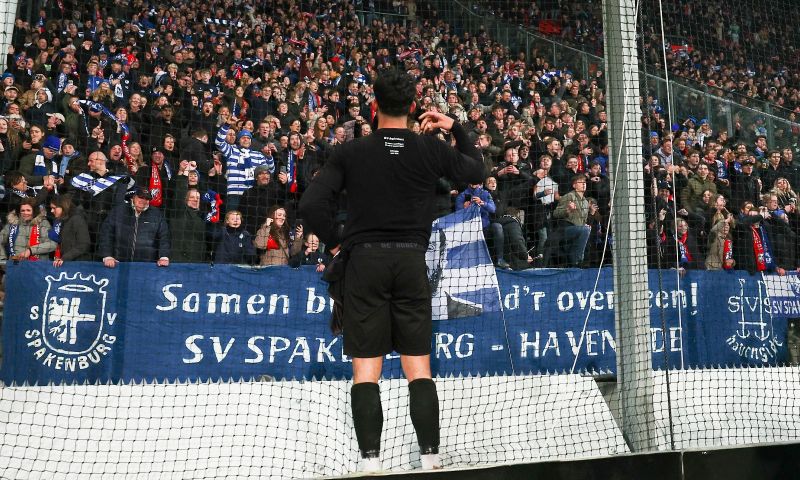 Spakenburg speelt wegens het geloof geen wedstrijden op zondag