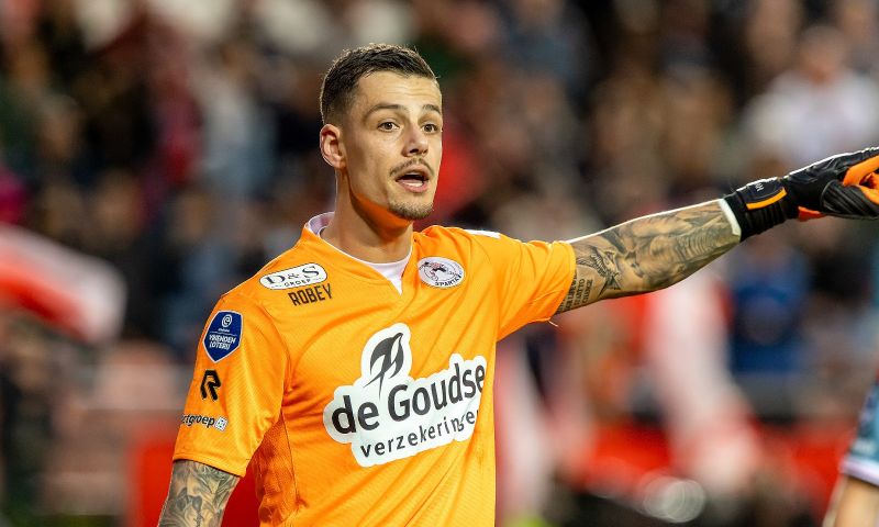 Olij hoopte op belletje van Oranje