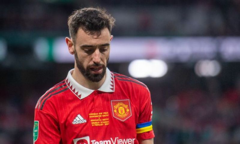 Chris Sutton over Bruno Fernandes van Manchester United aanvoerdersband inleveren