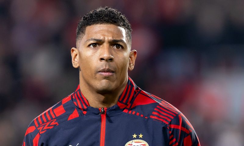 van aanholt een jaar langer gehuurd van PSV