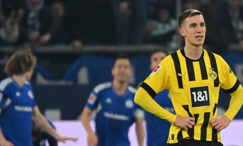 malen en haller met dortmund niet voorbij laagvlieger schalke 04