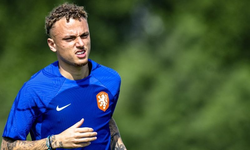 Lang uit onvrede over Nederlands elftal-keuze Koeman met foto op Instagram