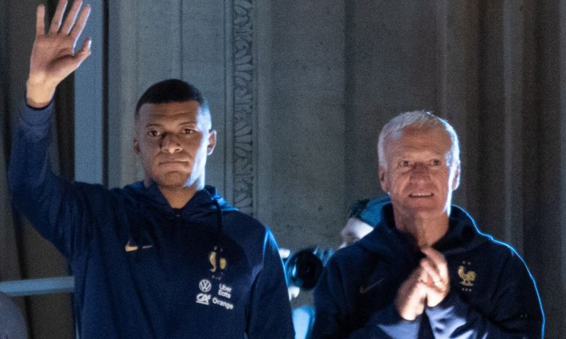 Didier Deschamps gaat Kylian Mbappé de nieuwe captain van Frankrijk maken