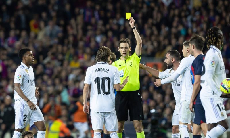Madrid hekelt scheidsrechter Clásico