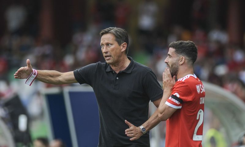 Schmidt looft Benfica